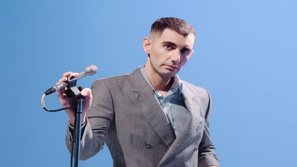 Alex Anwandter lanza colaboración con Javiera Mena