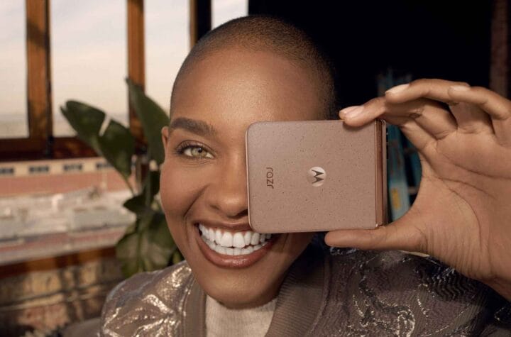 Motorola Mocha Mousse