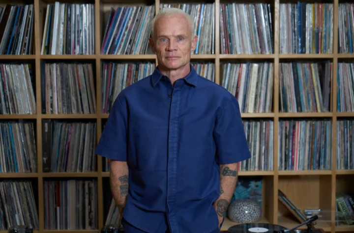Flea estrena "Honora"